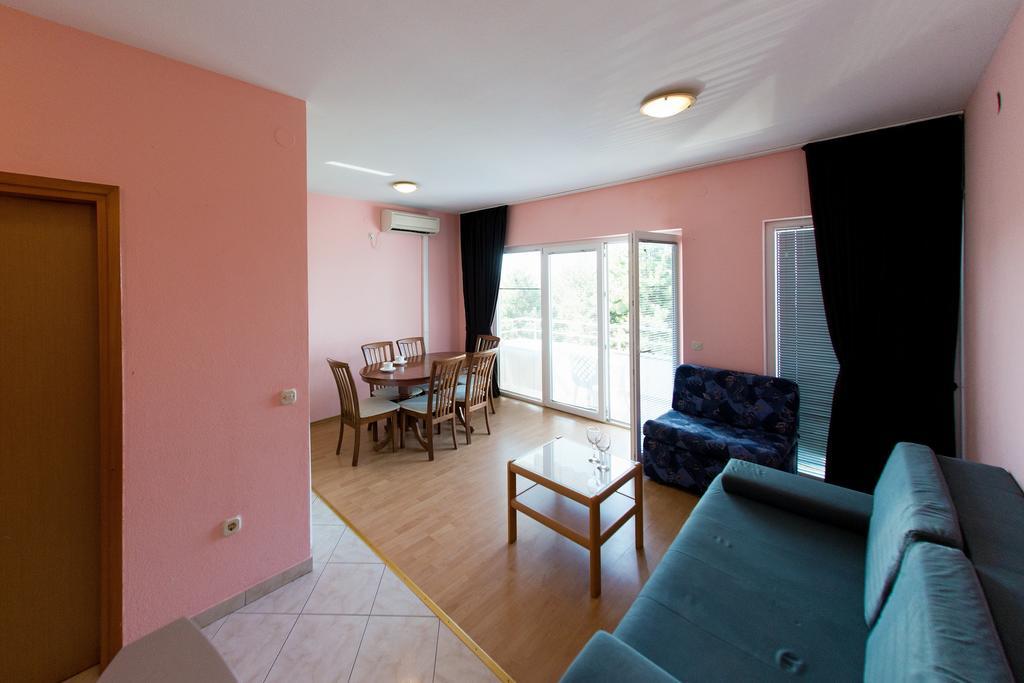 Apartments Danijela 2 Sukošan Exterior foto